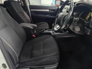 2017 Toyota Hilux 2.8 GD-6 D/Cab 4x4 Raider AUTO with 178000kms at TOKYO AUTO SALES 0600170028