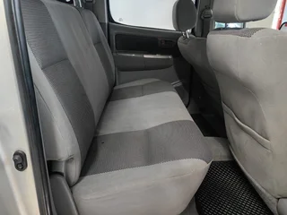 2011 TOYOTA HILUX 3.0 D4D R/B D/CAB AUTOMATIC, CALL BIBI 0600170028