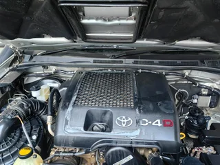 2011 TOYOTA HILUX 3.0 D4D R/B D/CAB AUTOMATIC, CALL BIBI 0600170028