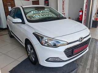 2015 Hyundai i20 1.4 fluid , ONLY 101000kms, Call Bibi 0600170028