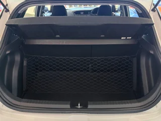 2015 Hyundai i20 1.4 fluid , ONLY 101000kms, Call Bibi 0600170028