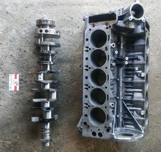  2006 - 2009 BMW E63 M6 V10- bare engine block- crankshaft