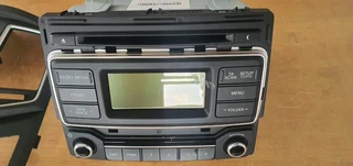  Hyundai H1 (bus)- o.e.m radio head unit .(brand new, includes surround)