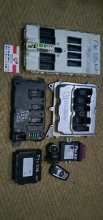  2014 BMW F30 328i- lockset complete with BCM , Key + CAS