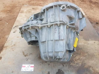 2009 - 2012 Nissan Interstar 2.5dci- 6 speed manual gearbox