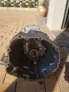  2006 - 2009 Nissan Navara 2.5dci (2x4)- 6 speed manual gearbox