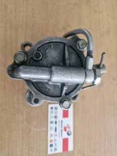 2008 - 2010 VW Touran 2.0TDI - cylinder head &#43; valves , and cambox [camshaft sold seperately]