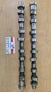  2003 - 2006 Nissan X Ttrail 2.2 DCI- intake camshaft- exhaust camshaft