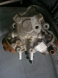  2010 - 2015 BMW E70 4.0d - diesel pump assemblyEngine code : N57D30c