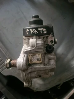  2012 - 2015 VW  Transporter T5 2.0TDI- diesel pump Engine code : CAA