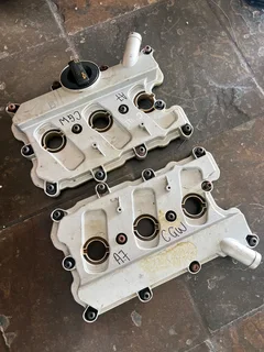 Audi A7 3.0 V6 TDI Engine Code : CGW - Tappet Covers
