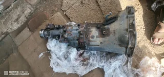 Ford bantam f6/f8 5 speed gearbox for sale its hydraulic