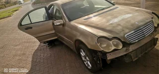 Mercedes benz c180 stripping for parts