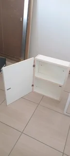 2 x Bathroom cabinets for sale