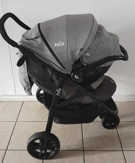 Good second hand Joie Litetrax 3 Travel System.