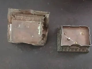 vintage Japanese pagoda-style music box