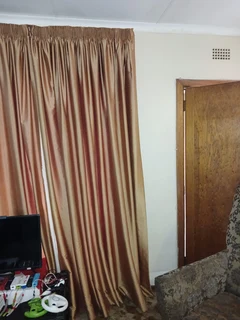 Curtains - Ad posted by Elizabet van Heerden