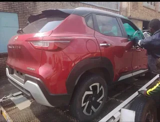 Nissan midnight stripping parts