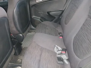 Hyundai accent 1.6 engine stripping parts