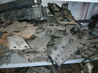 Hyundai accent, Toyota etios,Toyota quest professional parts