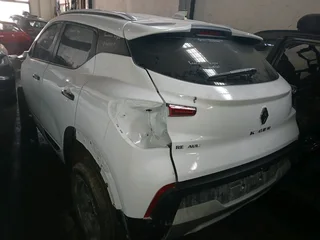 Renault kiger 2017 stripping parts