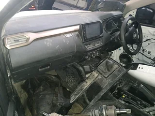 Renault kiger 2017 stripping parts