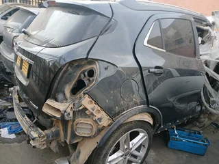 Opel mokka X 2017 stripping parts
