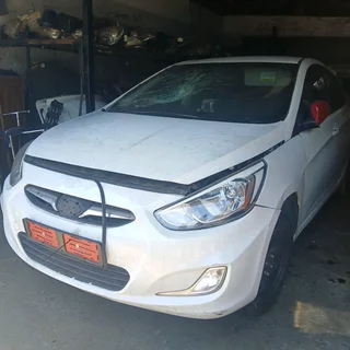 Hyundai accent 2018 stripping parts