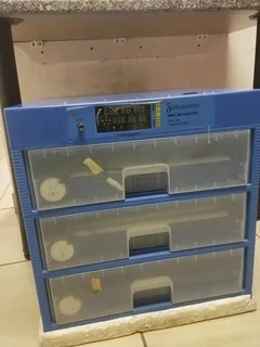 Delta mini egg incubator (180 eggs)