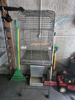 Parrot cage