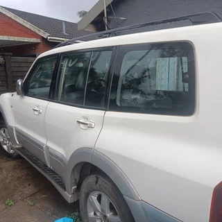 2003 Mitsubishi Pajero SUV