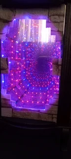 Visual illusion display cabinet