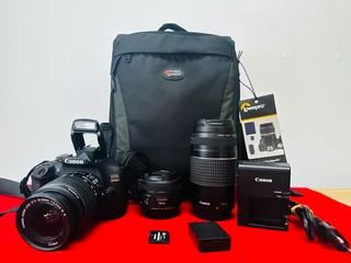 Canon EOS2000D with 3x Lens + Bag and accessories