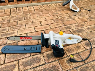 Ryobi CS-2000 Electric Chainsaw – 2000W | Excellent Condition, Location:Randburg