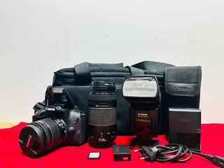 Canon EOS 850D with canon 2x lens and flash light &amp; accessories