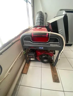 Generator - Ad posted by Kumeshen Reddy