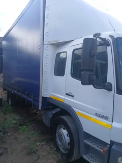 2017 Mercedes Atego 1528