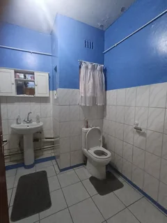 2 bedroom flat for sale in Pelham