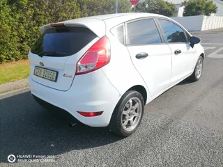 2016 Ford 1.0i ecoboost Fiesta R95,000 excellent condition