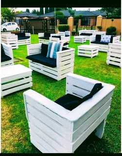 Wooden furniture&#39;s