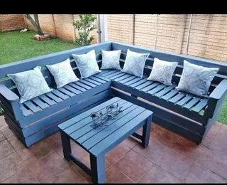 Wooden furniture&#39;s