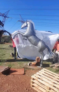 Metal art sculptures