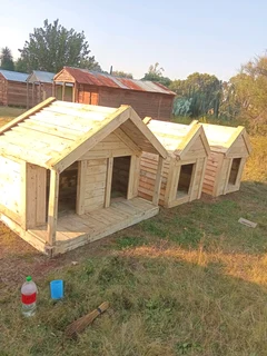 Dog kennels