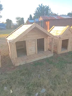 Dog kennels
