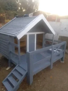 Dog kennels