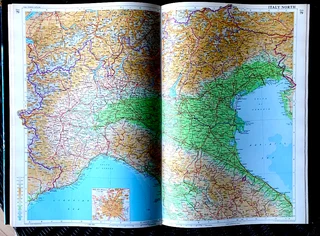 The Times Atlas of the World. Comprehensive Edition 6th Edition 1980       R600.00