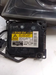 0640591864 Toyota Landcruiser Prado vx 150 ...2012 . headlights complete box.