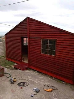 F  F Wendy House