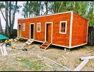 Q q. We do Wendy house