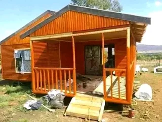 Q Q 4 x 4 Timber woodon house